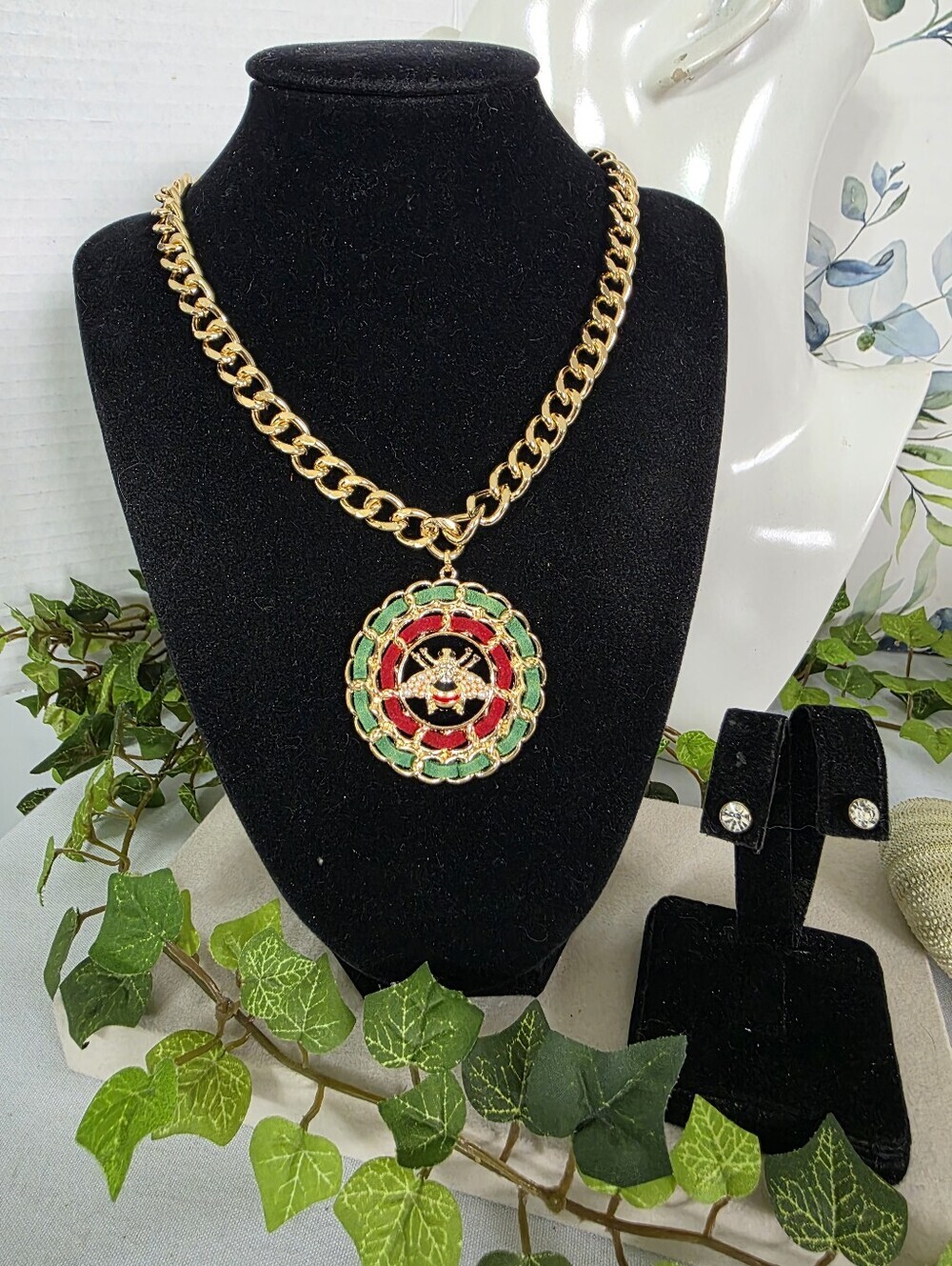 Statement Chunky Gold Chain Necklace- Bee Medallion & Stud Earring Set
